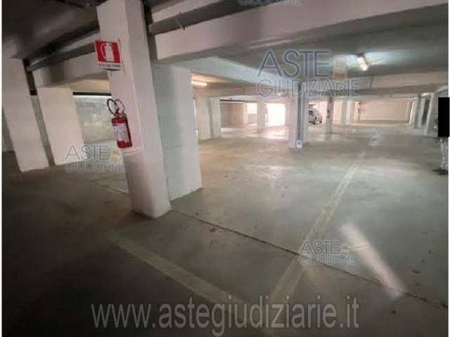Box in vendita a L'Aquila