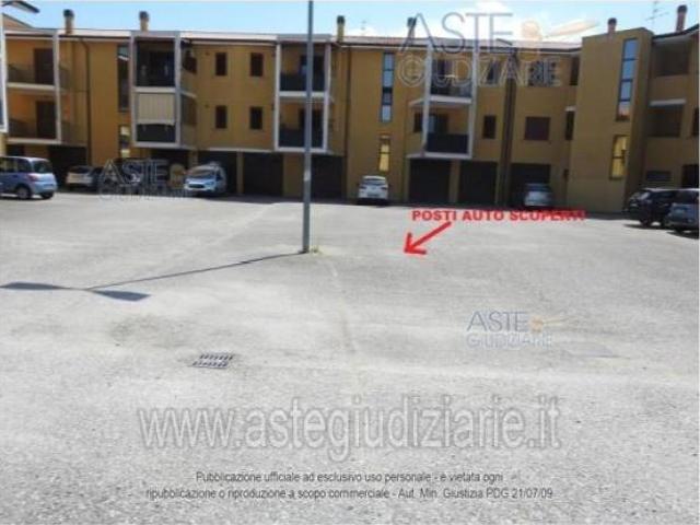 Box in vendita a Marche, Macerata
