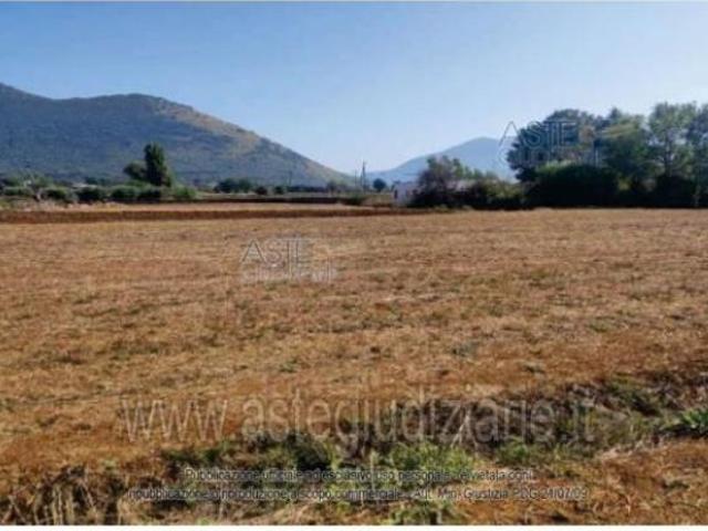 Terreno in vendita a Maenza, Lazio