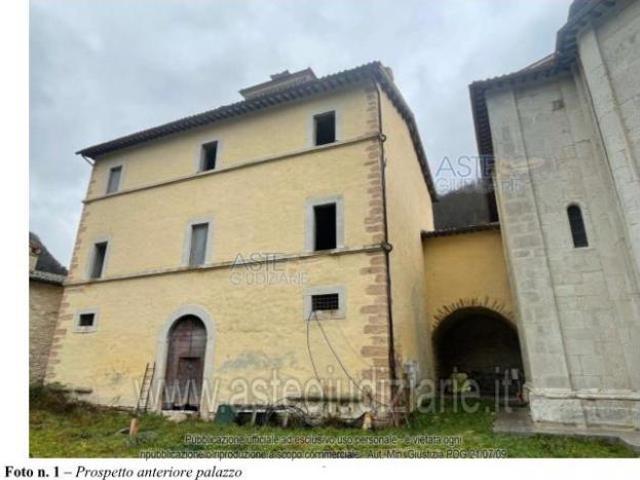 Appartamento in vendita a Pieve Torina, Macerata