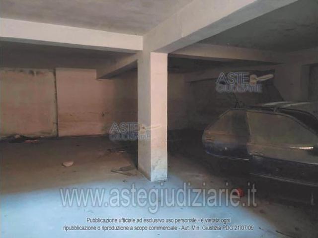 Box in vendita a Casandrino, Campania