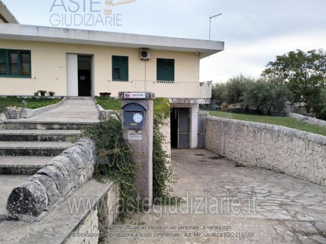 Capannone in vendita a Modica