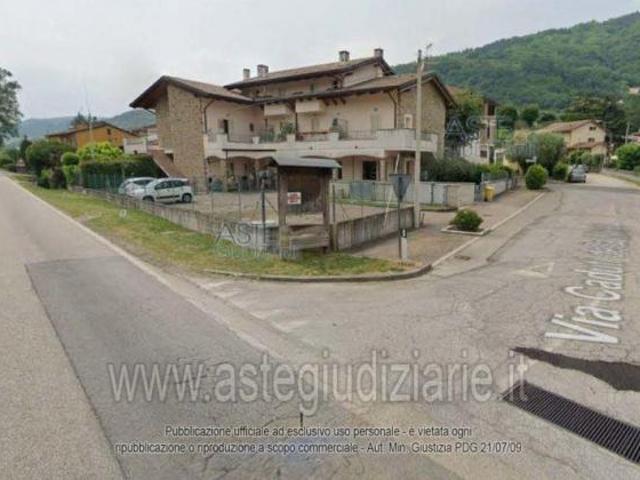 Locale Commerciale in vendita a Unione di Comuni della Romagna Forlivese, Cusercoli