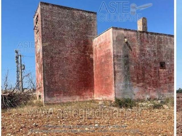 Capannone in vendita a Puglia, Taranto