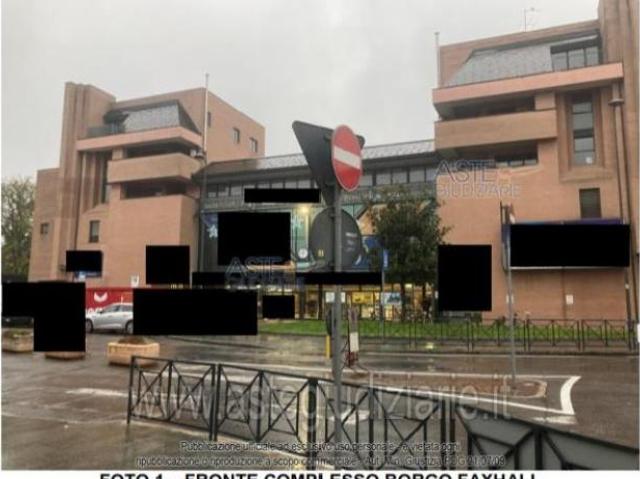 Ufficio in vendita a Baia del Re, Piacenza