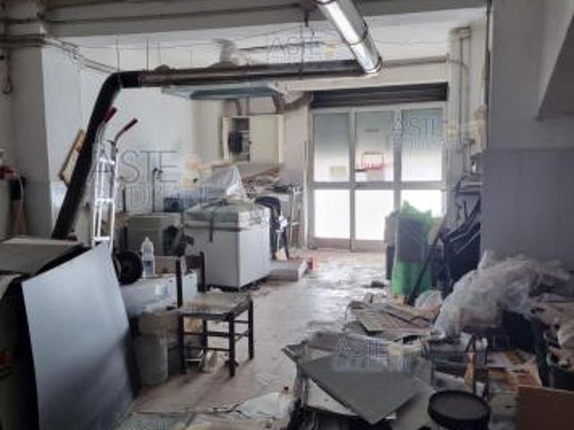 Locale Commerciale in vendita a Fiumefreddo Di Sicilia, Sicilia