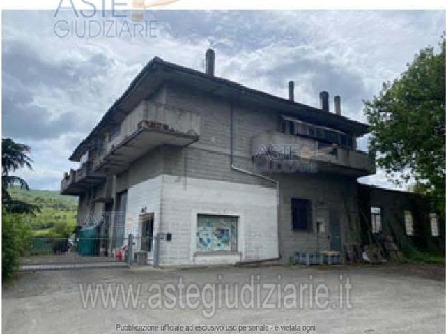 Locale Commerciale in vendita a Unione di comuni Valmarecchia, Novafeltria