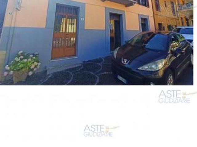 Locale Commerciale in vendita a Fiuggi, Lazio