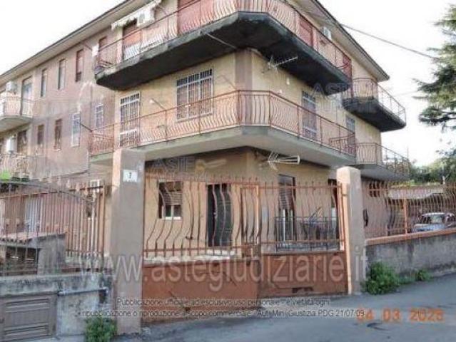 Capannone in vendita a Misterbianco, Sicilia