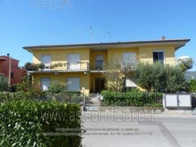 Ufficio in vendita a Pescia