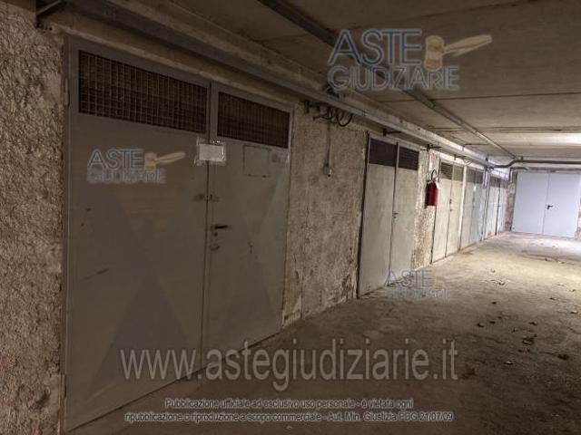 Box in vendita a Montemurlo, Prato