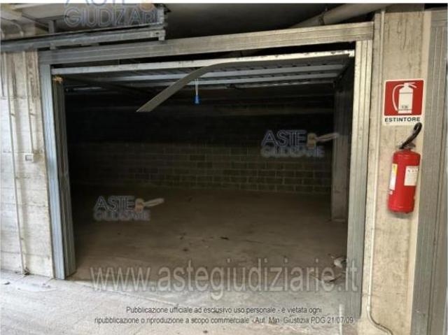 Box in vendita a Marche, Ancona