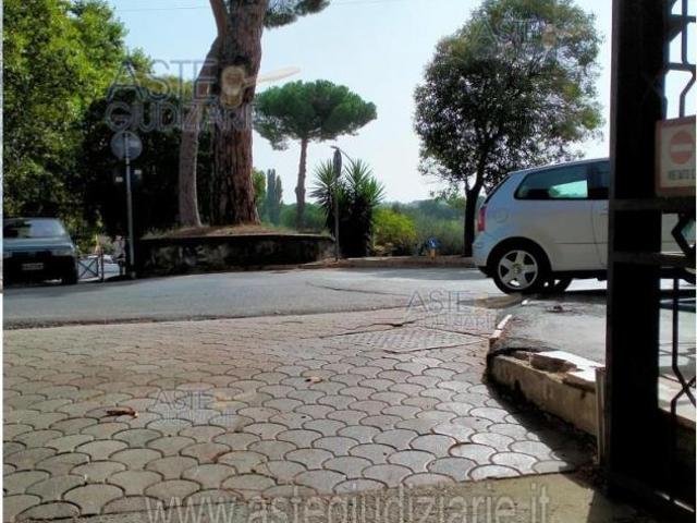 Capannone in vendita a Colonna, Roma Capitale