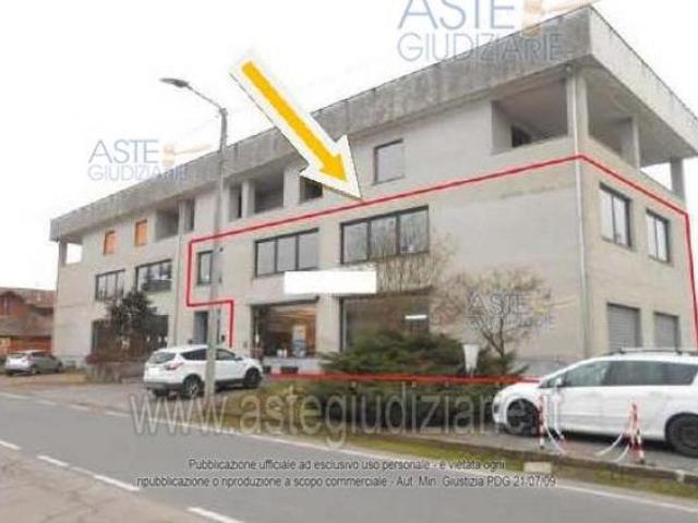 Locale Commerciale in vendita a Piemonte, Biella