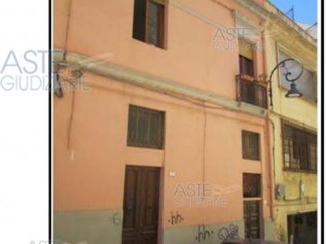 Locale Commerciale in vendita a Cagliari, Sardigna/Sardegna