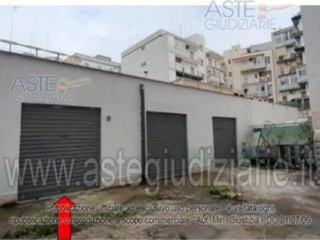 Box in vendita a Puglia, Taranto