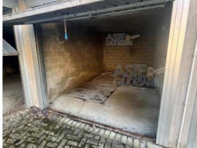 Box in vendita a Piemonte, Alessandria