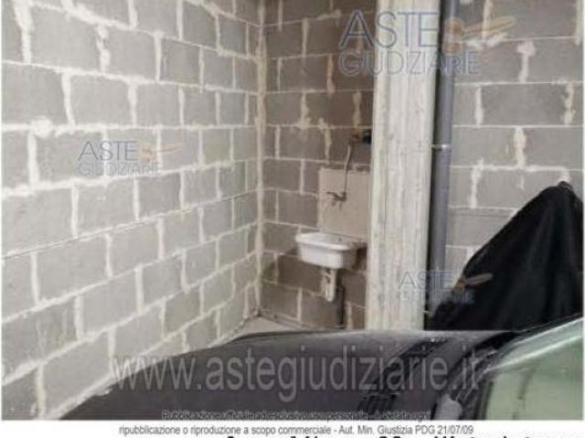 Box in vendita a Zona 167, Puglia