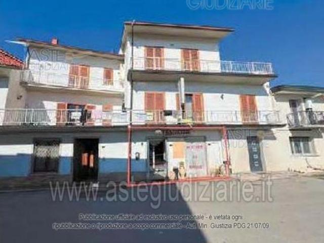Locale Commerciale in vendita a Terre dell’Ufita, Gesualdo