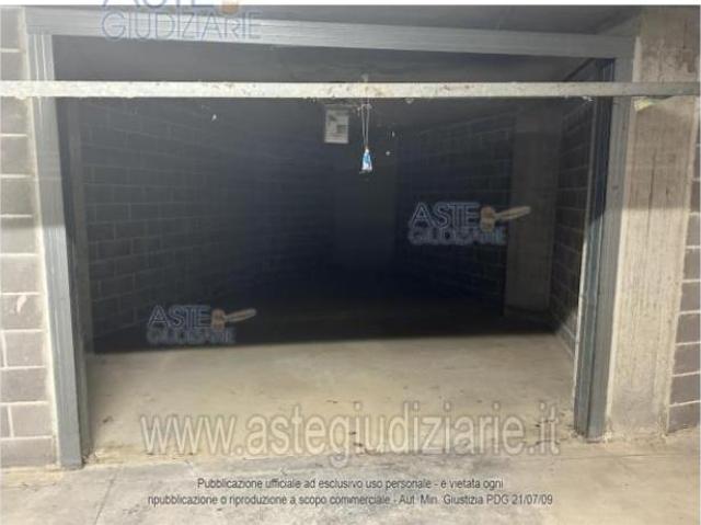 Box in vendita a Marche, Ancona
