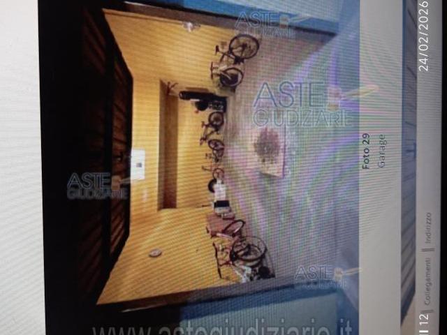 Box in vendita a Puglia, Taranto