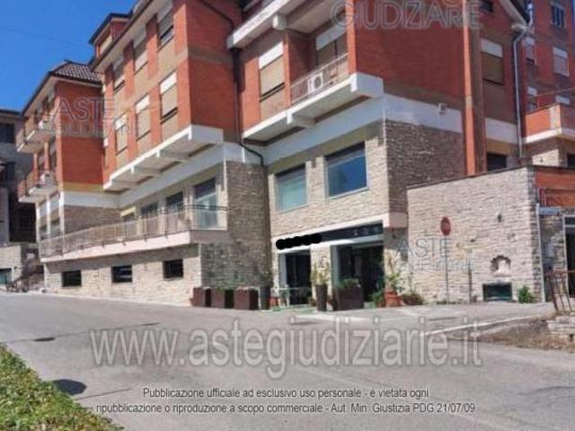 Locale Commerciale in vendita a Izzalini, Umbria