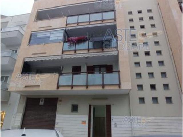 Capannone in vendita a Puglia, Bari