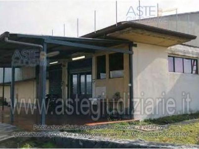 Locale Commerciale in vendita a Castiglione Di Sicilia, Sicilia