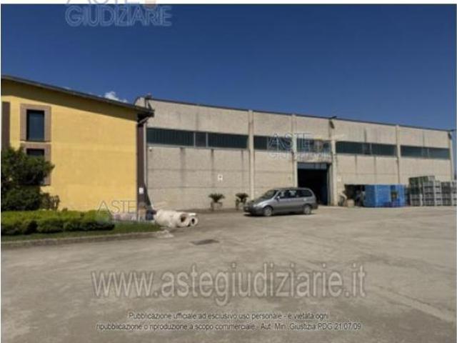 Locale Commerciale in vendita a Castelnuovo Cilento, Campania