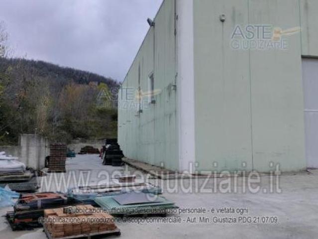 Locale Commerciale in vendita a Fallo, Chieti