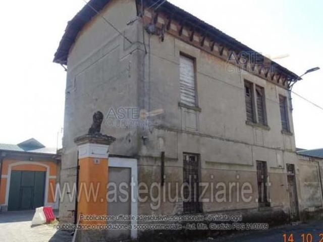Locale Commerciale in vendita a Mede, Lombardia