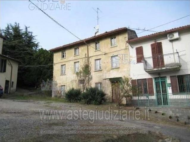 Villa Indipendente in vendita a Pietra de' Giorgi, Pavia