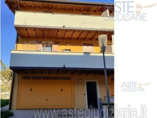 Villa Indipendente in vendita a Casaloldo, Lombardia