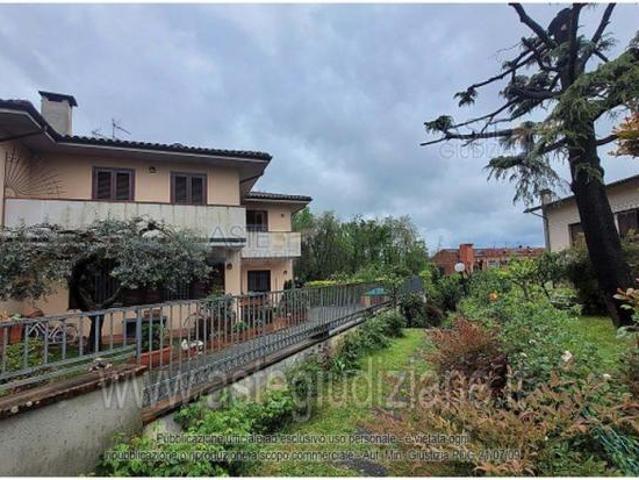 Villa Indipendente in vendita a Altopascio, Lucca