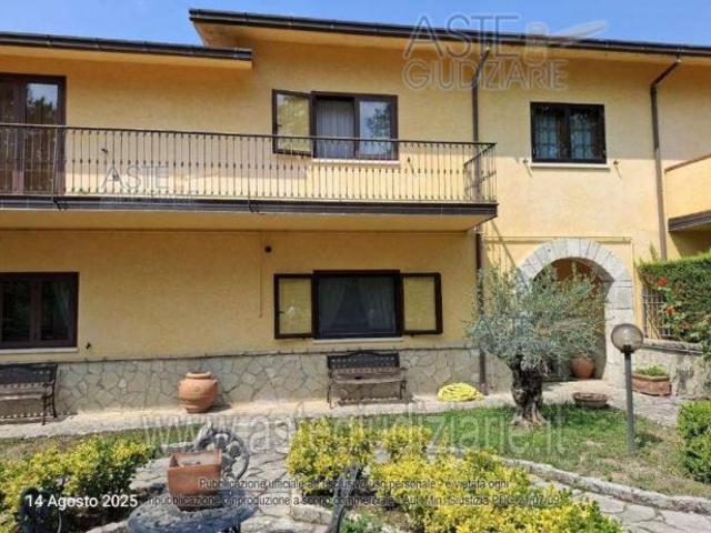Villa Indipendente in vendita a Cercemaggiore, Campobasso