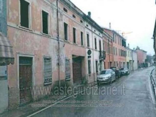 Appartamento in vendita a Viadana, Lombardia