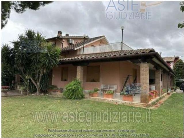 Villa Indipendente in vendita a Loreto, Ancona
