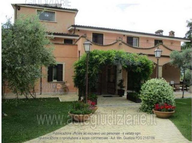 Villa Indipendente in vendita a Cepagatti, Abruzzo