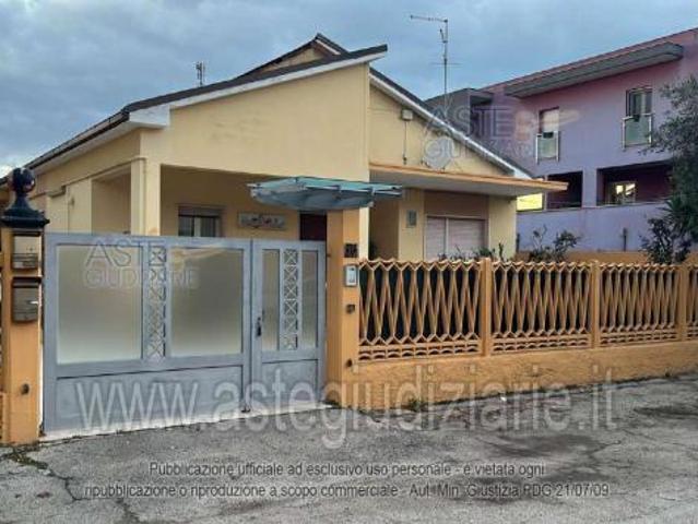Villa Indipendente in vendita a Pescara, Abruzzo