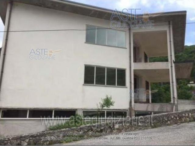 Appartamento in vendita a Collelongo, Abruzzo