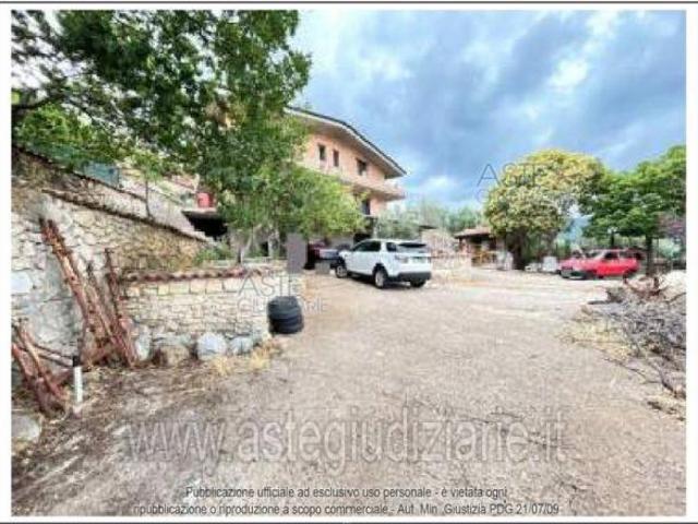 Villa Indipendente in vendita a Veroli, Lazio