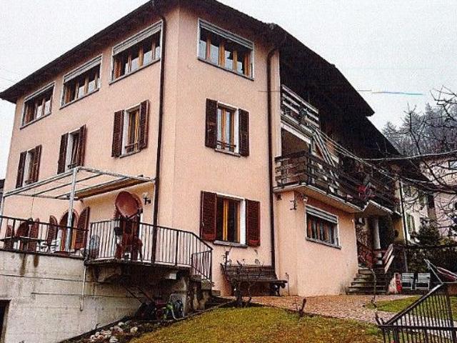 Mehrfamilienhaus kaufen in Aldesago, Tessin