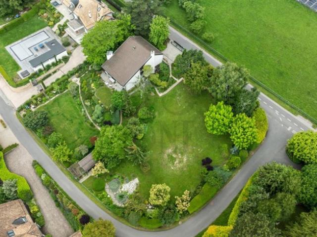 Einfamilienhaus kaufen in Féchy, Waadt