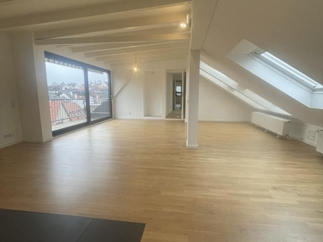 Dachgeschosswohnung kaufen in Bodenheim, Rheinland-Pfalz