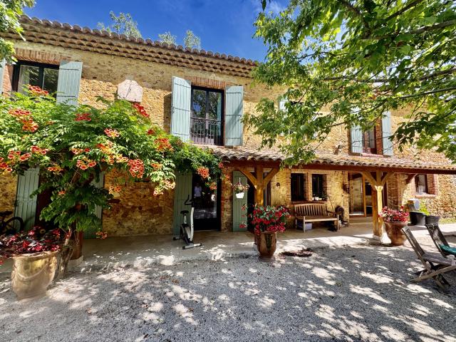 Ferme vente à Carpentras, Piolenc