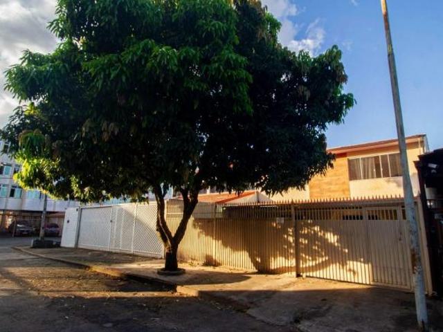 Casa venda em Região Geográfica Imediata do Distrito Federal, Região Integrada de Desenvolvimento do Distrito Federal e Entorno