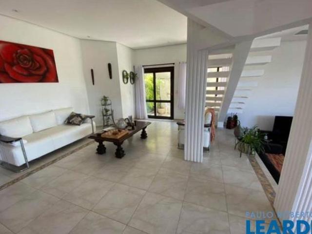 Casa venda em Aruja Hills 3, Arujá