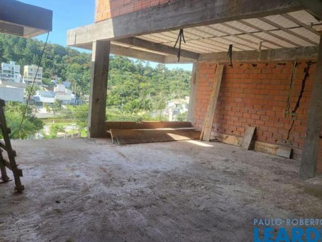 Casa venda em Aruja Hills 3, Arujá