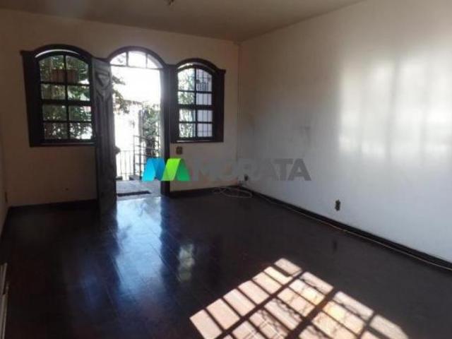 Casa venda em Piratininga, Belo Horizonte