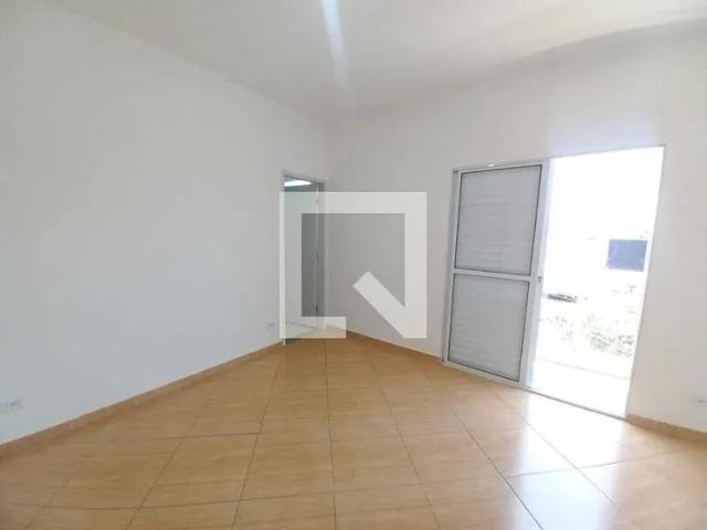 Casa aluguel em São Vicente